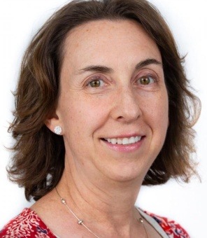 Tina Baceski Headshot