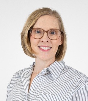 Joanna Cielocha headshot