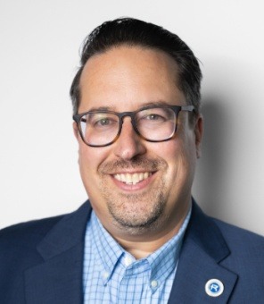 Michael Padow headshot
