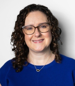Rachel Pierce headshot