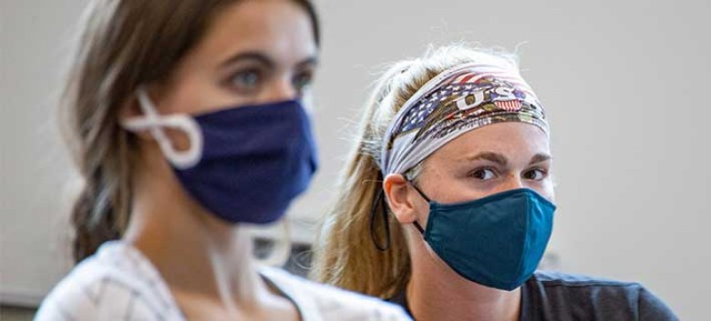 Students Use Instagram Videos to Encourage COVID Vaccinations