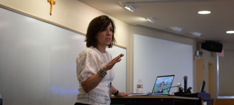 Leadership and Ethics Day Turns Classroom Over Alumni Leaders