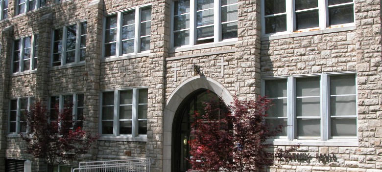  Alumna, Faculty Partner on Study of Veteran Volunteerism