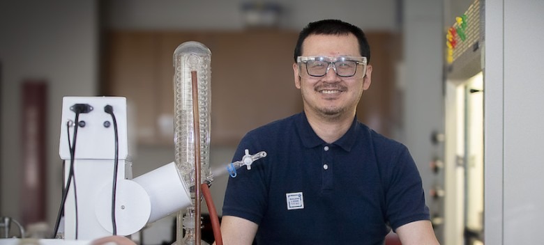 Popular Professor Bonds With Students Tackling Tough Subject