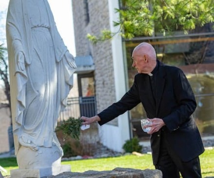 Dedication of Mary Statue Marks New Era for Campus Milestone
