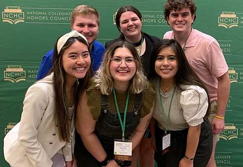 Honors students pose at the NCHC Conference