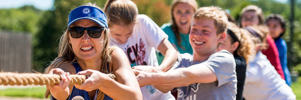 Orientation Olympics Students in a tug of war